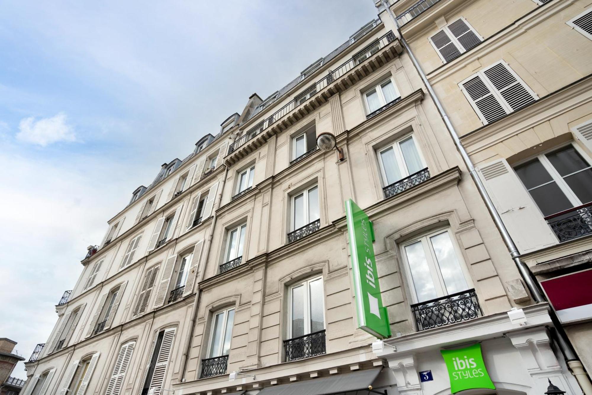 Готель Ibis Styles Paris Montmartre Batignolles Екстер'єр фото